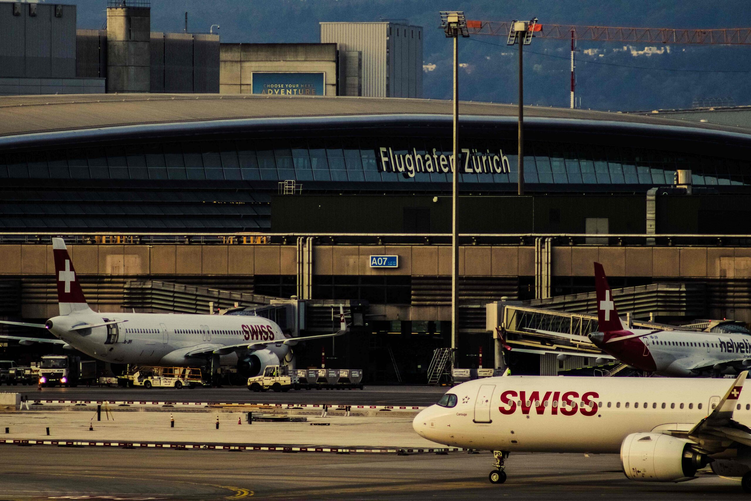 Best Swiss Limousine Services for Airport Transfers